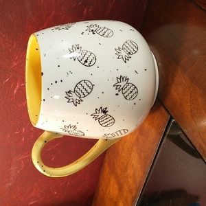 Meritage Coffee Mug Ivory/Yellow Speckled Pineapple Hawaiian Luau Tea/Coffee Mug